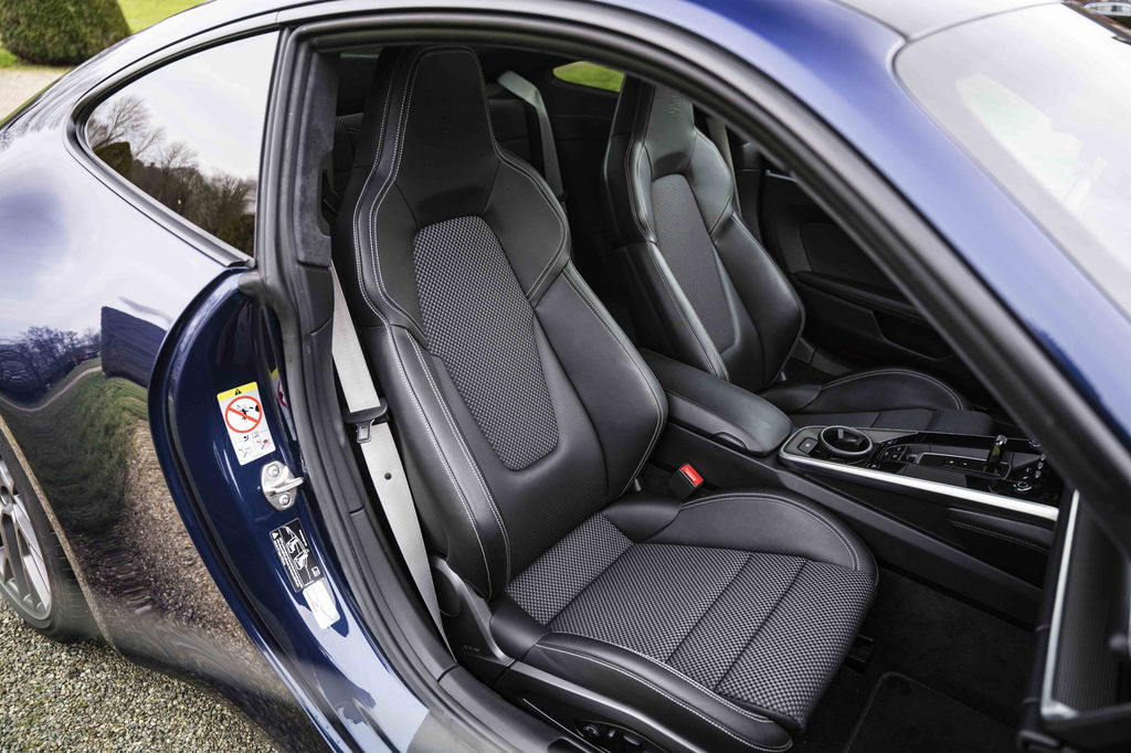 Porsche 992 Carrera S