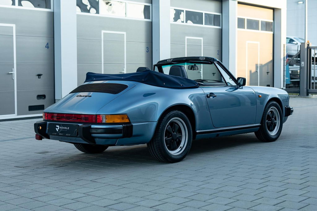 Porsche 911 Carrera 3.2