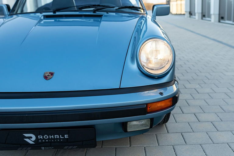 Porsche 911 Carrera 3.2
