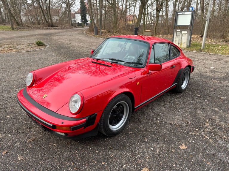 Porsche 911 Carrera 3.2