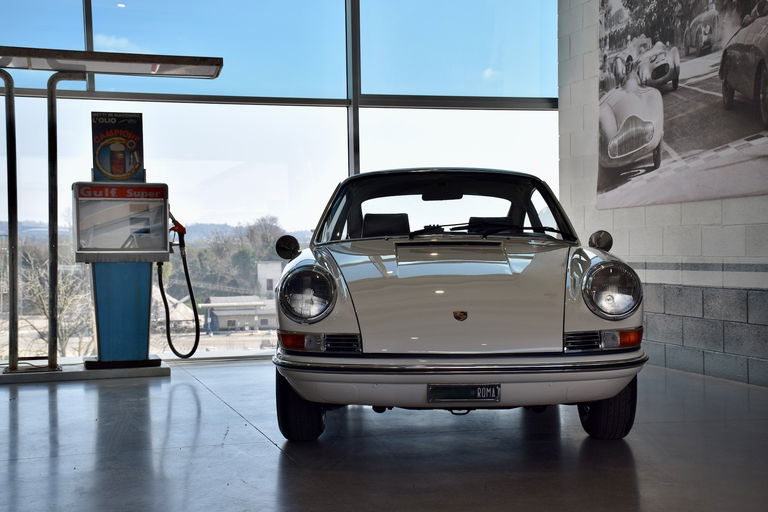 Porsche 911 T