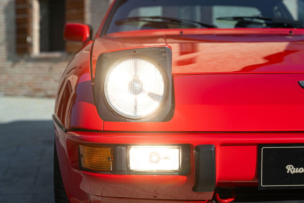 Porsche 924