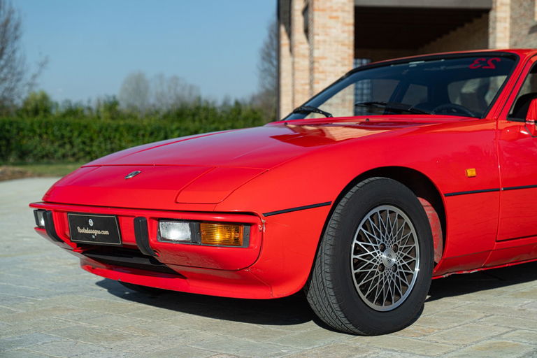 Porsche 924
