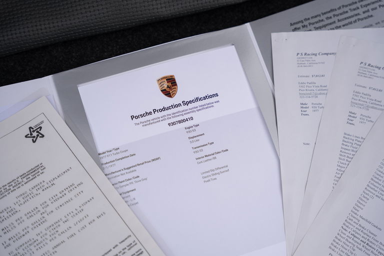 Porsche 911 Turbo 3.0 (US)