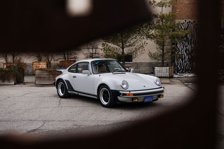 Porsche 911 Turbo 3.0 (US)