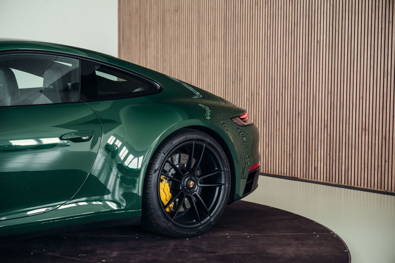 Porsche 992 Carrera GTS