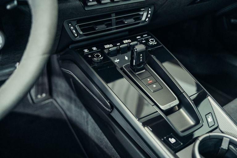 Porsche 992 Carrera GTS