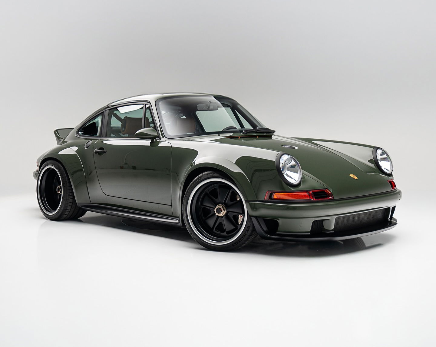 Porsche 911 Reimagined by Singer 1990 - elferspot.com