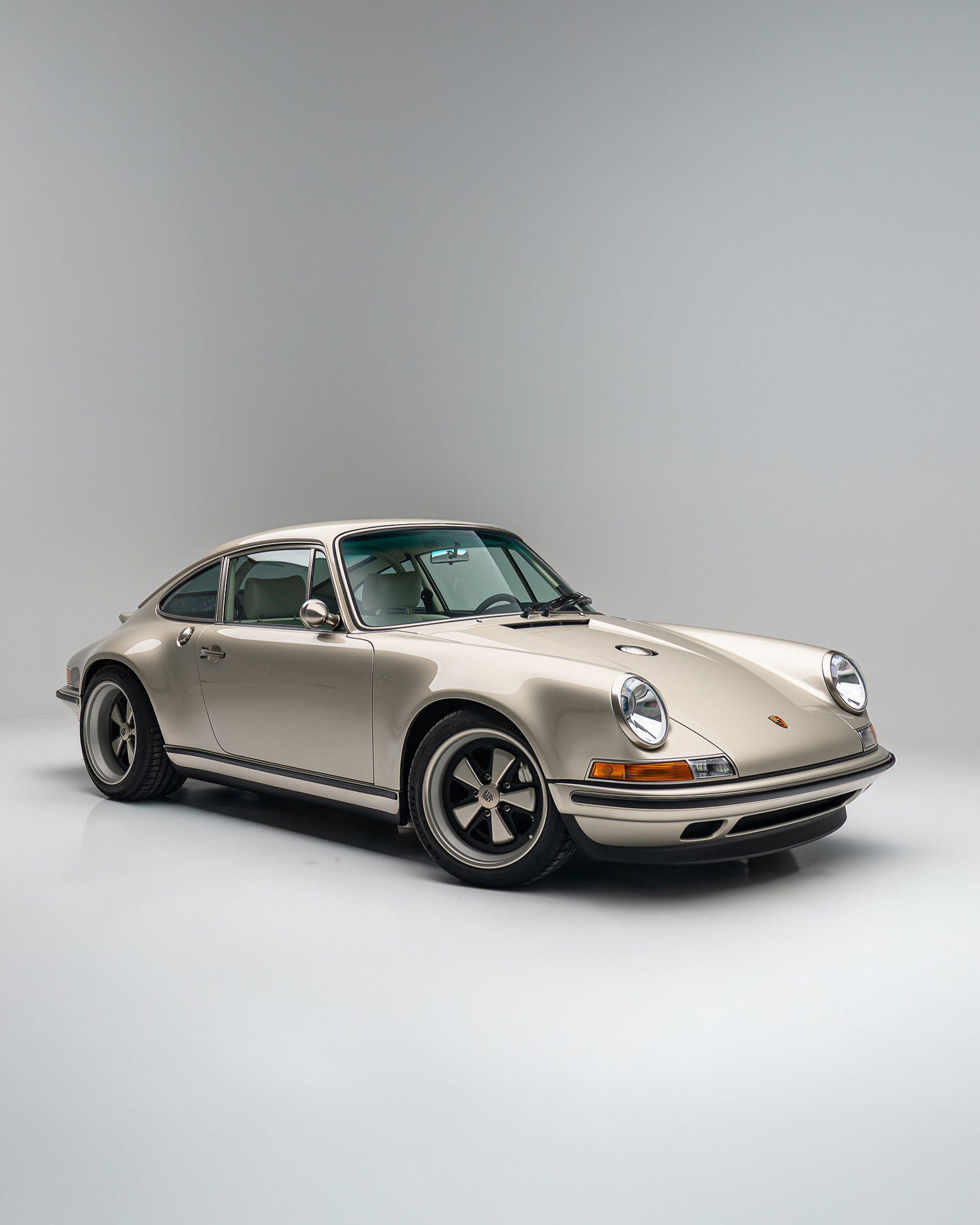 Porsche 911 Reimagined by Singer 1991 - elferspot.com