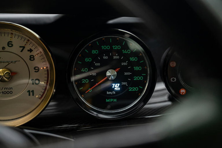 Porsche 911 Reimagined by Singer