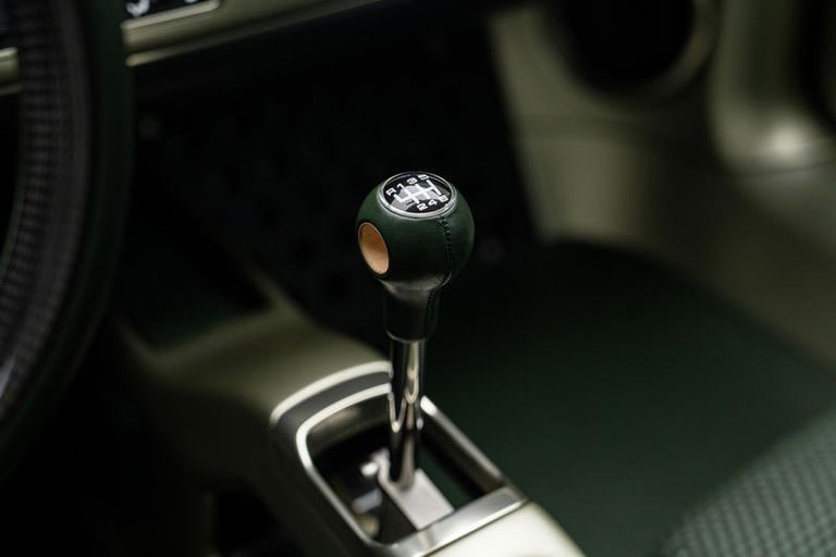 Porsche 911 Reimagined by Singer