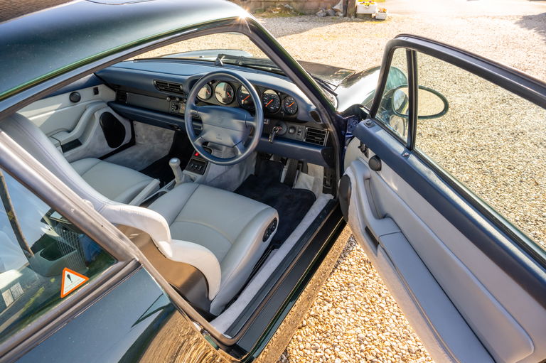 Porsche 993 Carrera 4S