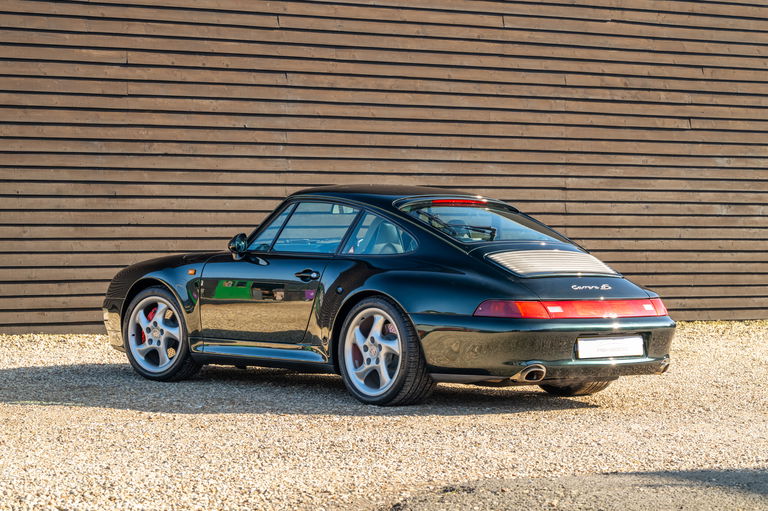 Porsche 993 Carrera 4S
