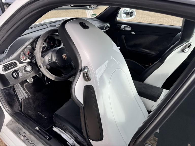 Porsche 997.2 Carrera GTS