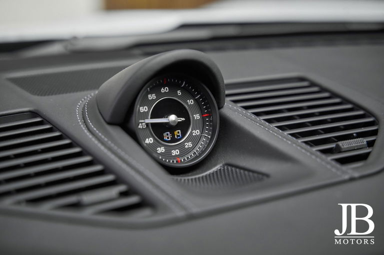 Porsche 992 Sport Classic