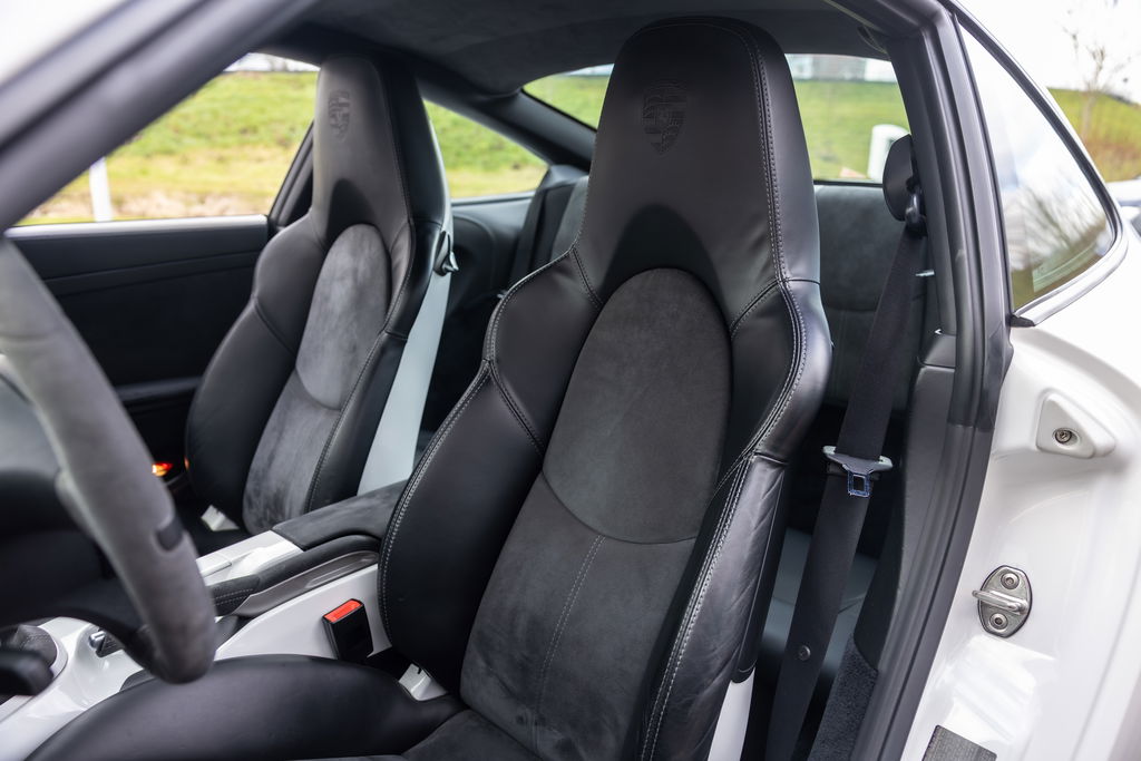 Porsche 997.2 Carrera GTS