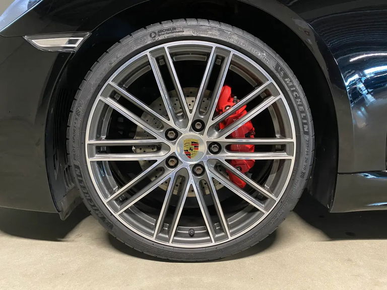 Porsche 718 Cayman GTS