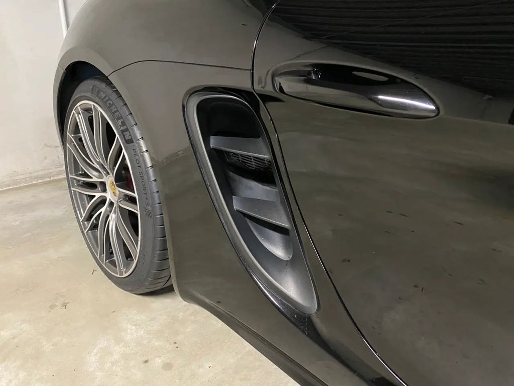 Porsche 718 Cayman GTS