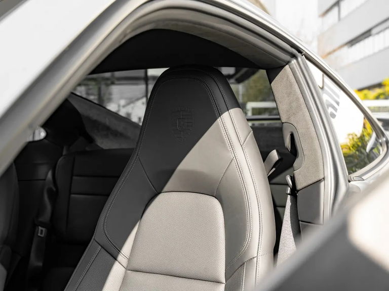 Porsche 992 Carrera S