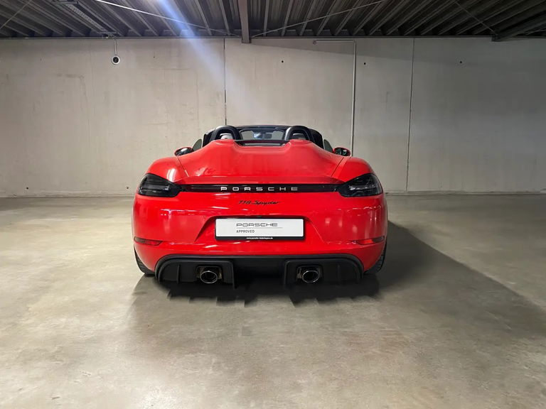 Porsche 718 Spyder