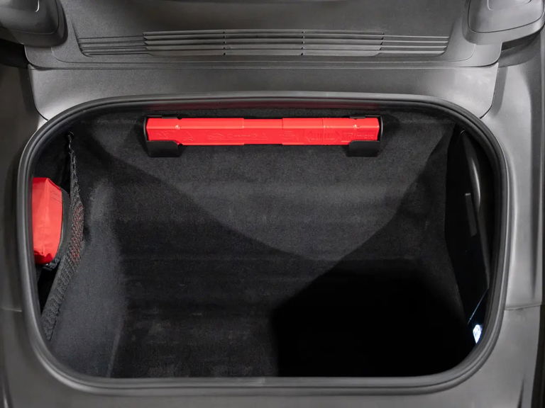 Porsche 992 Carrera 4 GTS