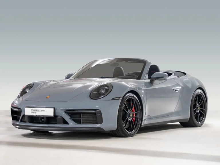 Porsche 992 Carrera 4 GTS