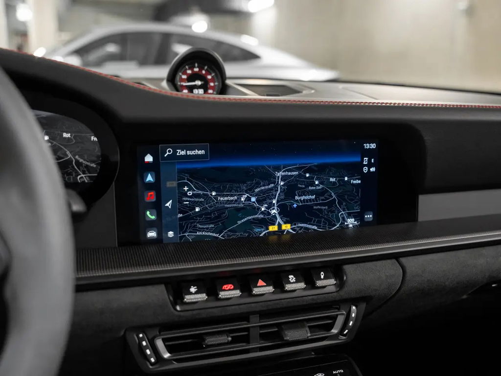 Porsche 992 Carrera 4 GTS