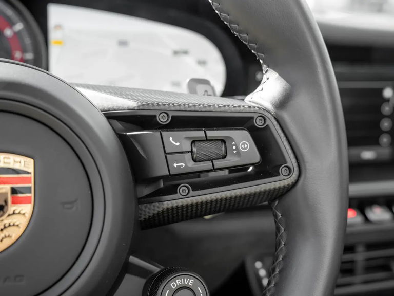 Porsche 992 Carrera 4 GTS