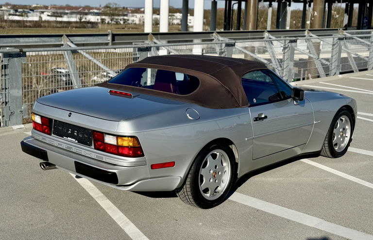 Porsche 944 S2 Cabriolet