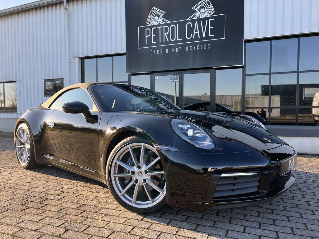 Porsche 992 Carrera