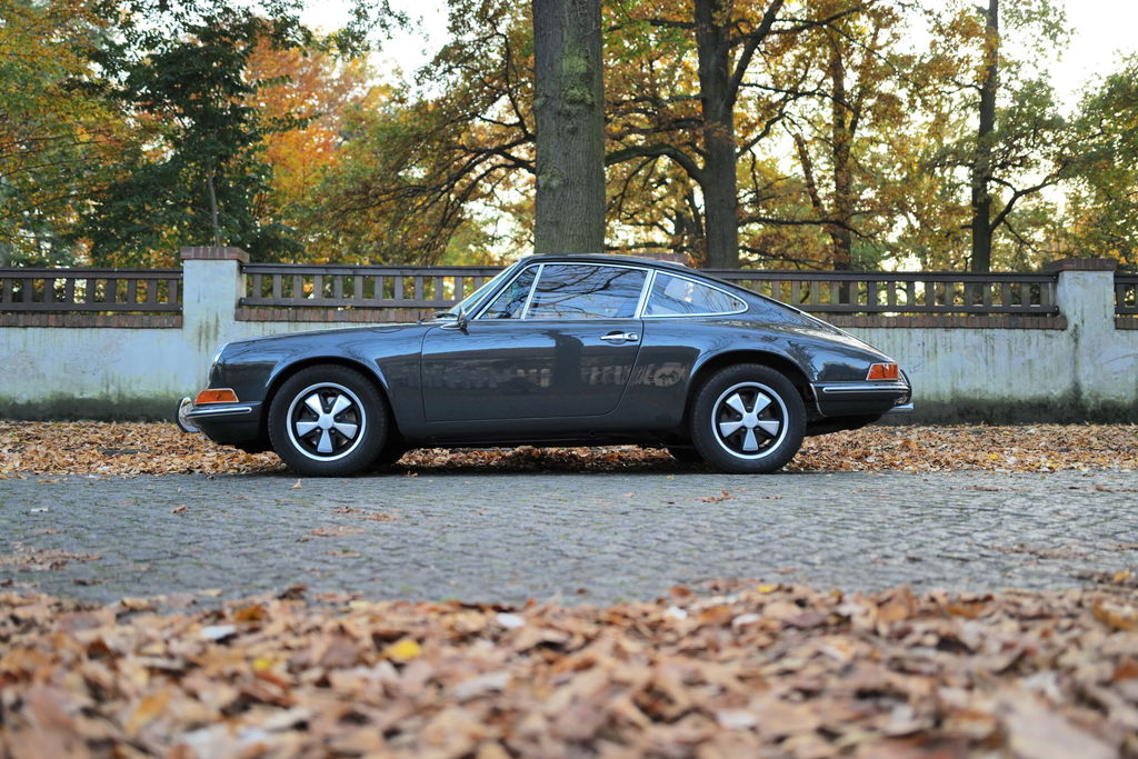 Porsche 911 T