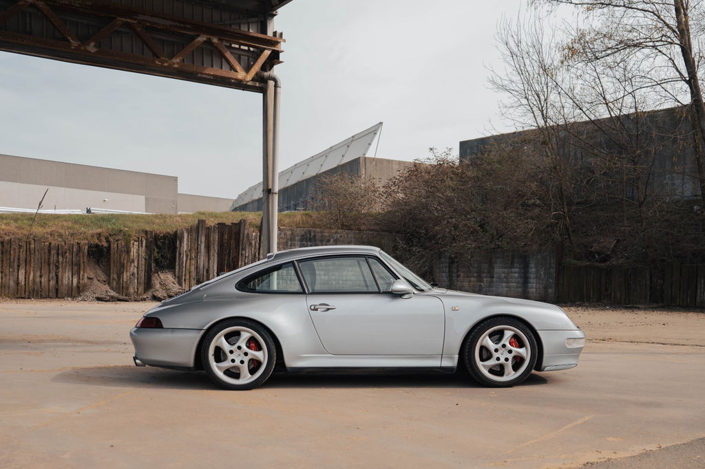 Porsche 993 Carrera 4S