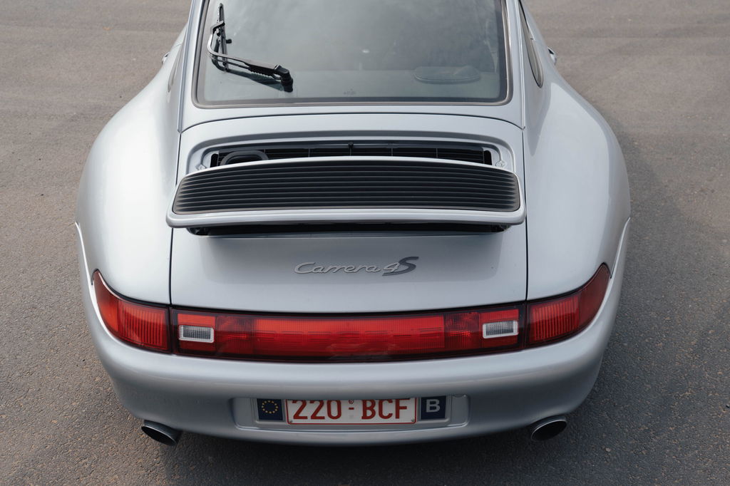 Porsche 993 Carrera 4S