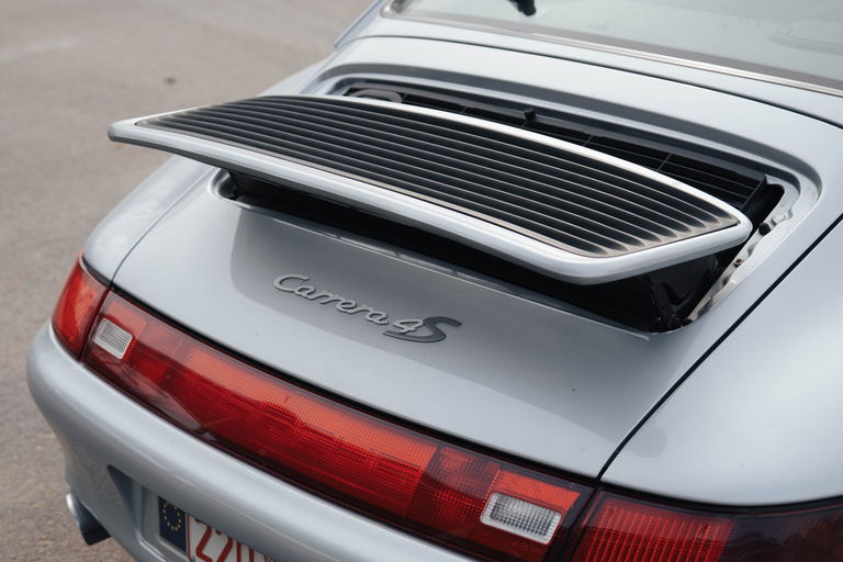 Porsche 993 Carrera 4S