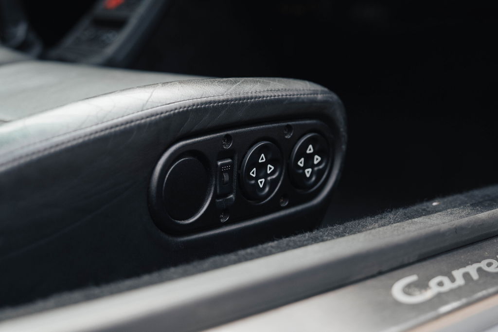 Porsche 993 Carrera 4S