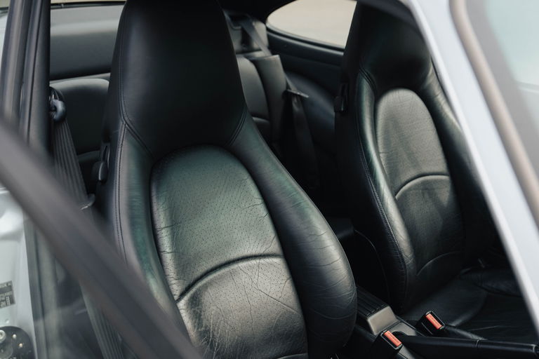 Porsche 993 Carrera 4S