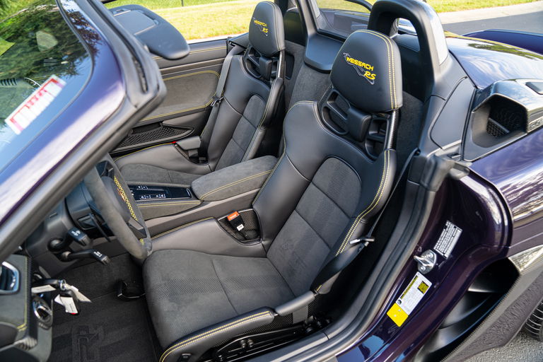 Porsche 718 Spyder RS