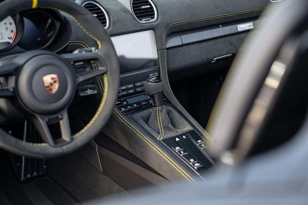 Porsche 718 Spyder RS