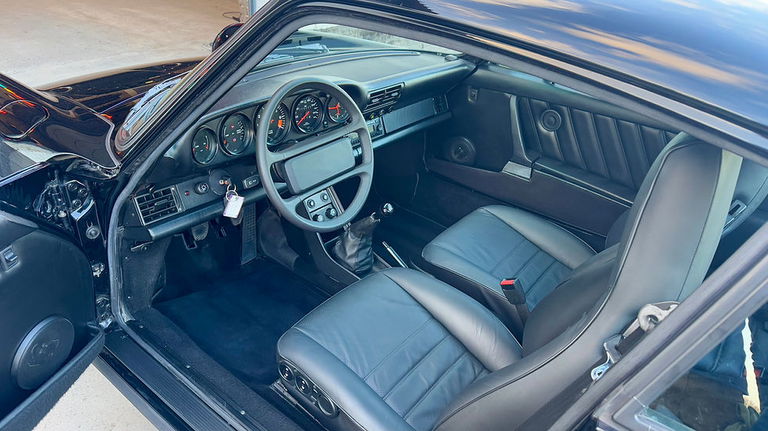 Porsche 911 Carrera 3.2