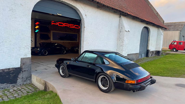 Porsche 911 Carrera 3.2