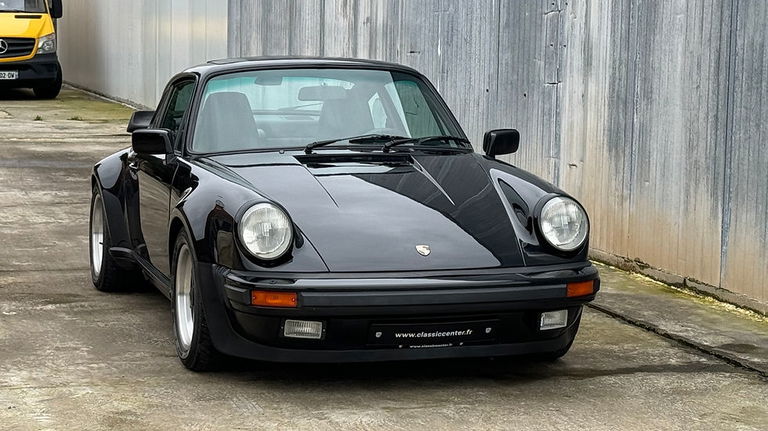 Porsche 911 Turbo 3.3