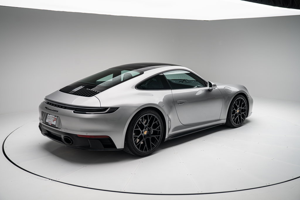 Porsche 992 Carrera 4 GTS