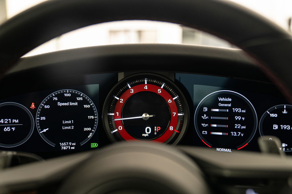 Porsche 992 Carrera 4S