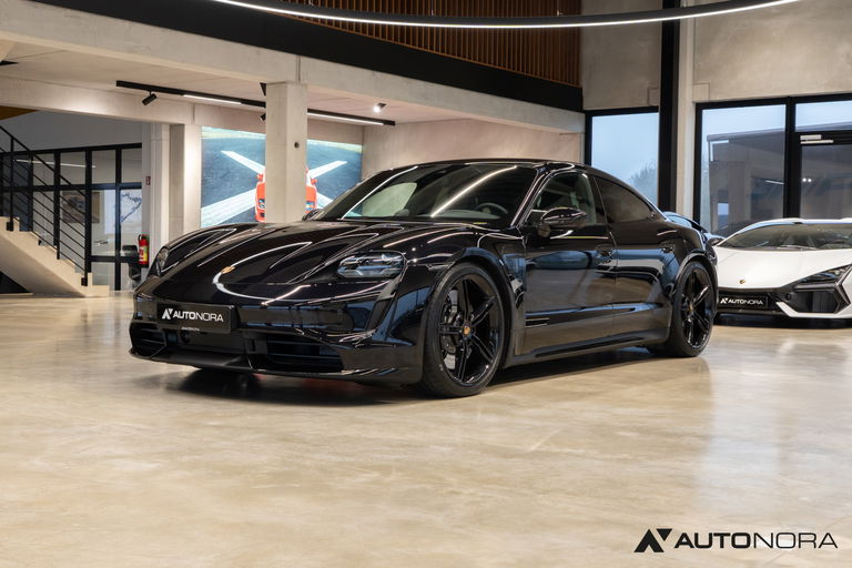 Porsche Taycan Turbo