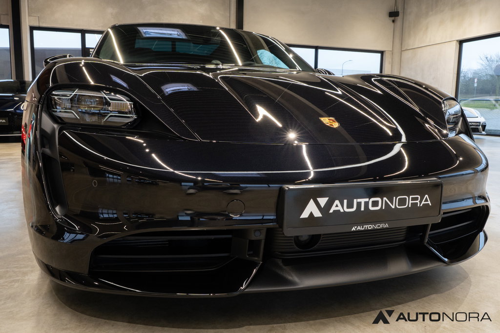 Porsche Taycan Turbo