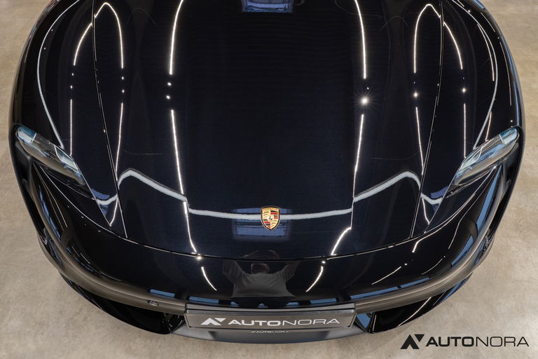 Porsche Taycan Turbo