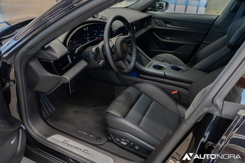 Porsche Taycan Turbo