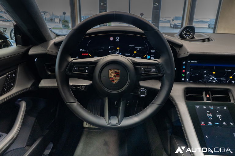 Porsche Taycan Turbo