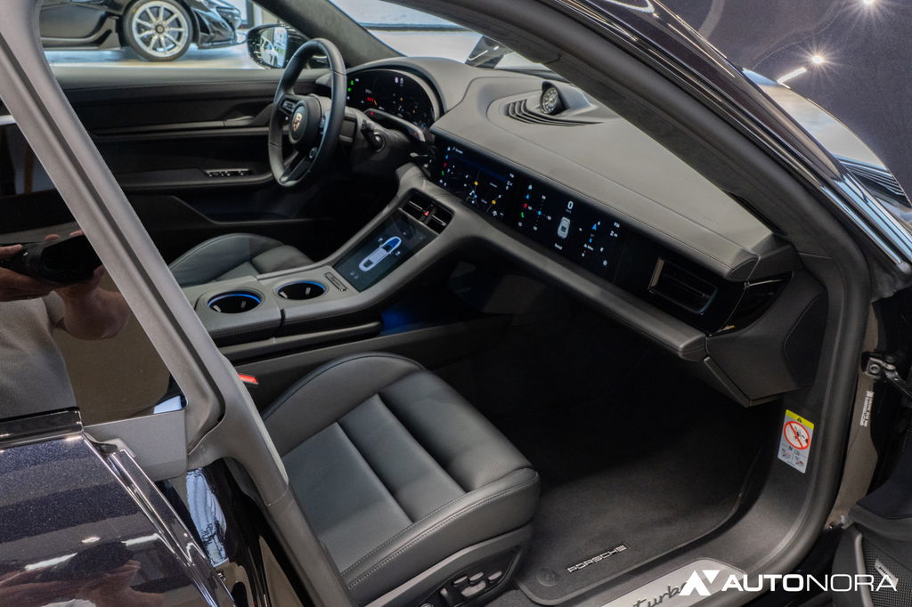Porsche Taycan Turbo