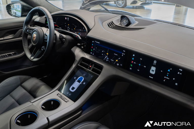 Porsche Taycan Turbo